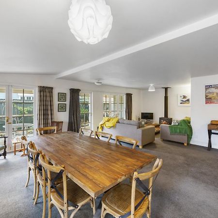 Pendreigh Cottage - Martinborough Holiday Home ภายนอก รูปภาพ