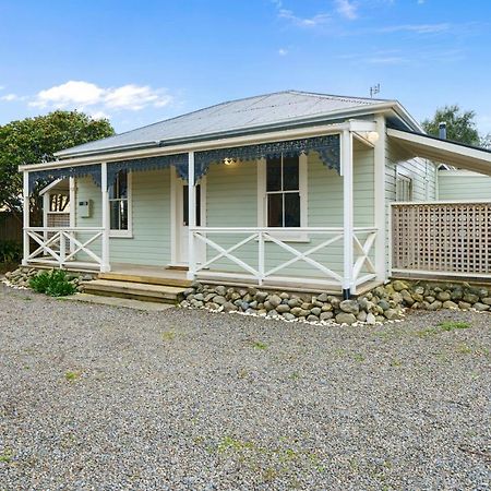 Pendreigh Cottage - Martinborough Holiday Home ภายนอก รูปภาพ