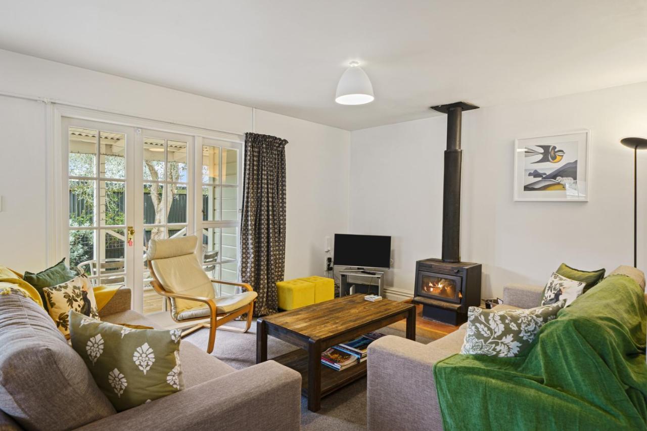Pendreigh Cottage - Martinborough Holiday Home ภายนอก รูปภาพ