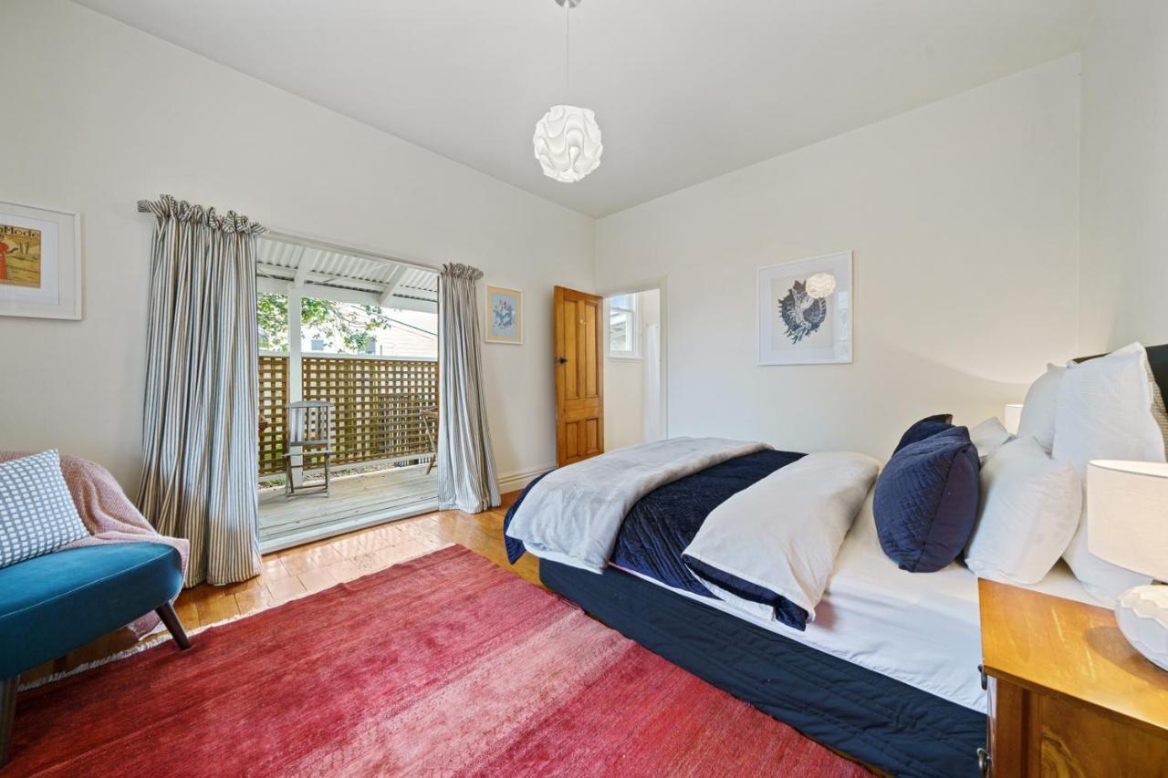 Pendreigh Cottage - Martinborough Holiday Home ภายนอก รูปภาพ