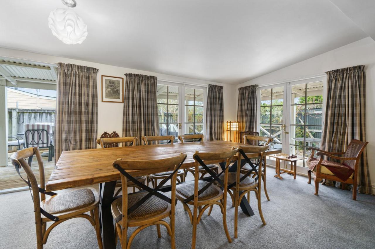 Pendreigh Cottage - Martinborough Holiday Home ภายนอก รูปภาพ